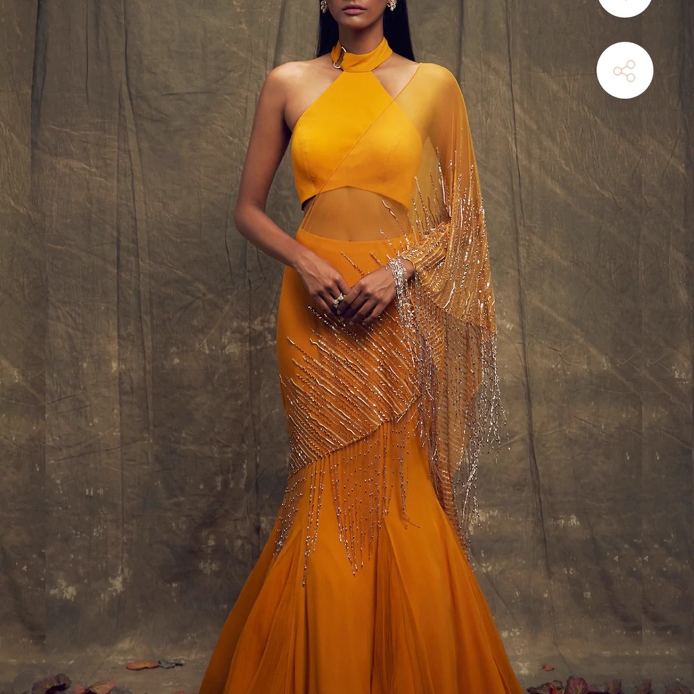 Shloka Khialani Ahora Lehenga